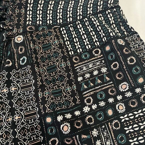 Wild Pearl Casual Boho  Print Pull On Shorts Size Medium - Picture 3 of 7
